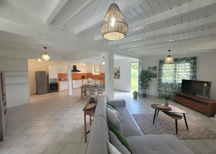 Les Lodges Des Cascades Tropical